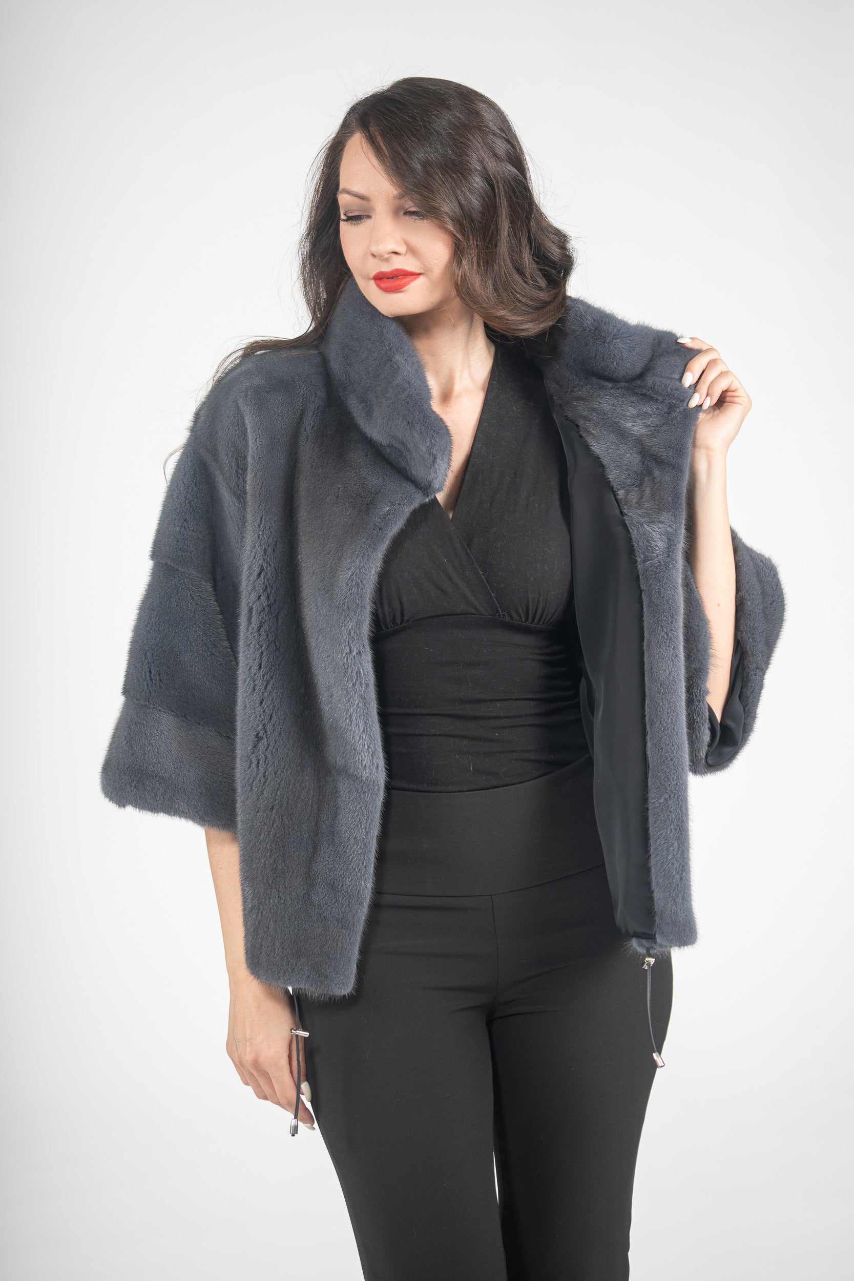 Asphalto Mink Jacket with Stand Collar and Short Sleeves L/O13C138