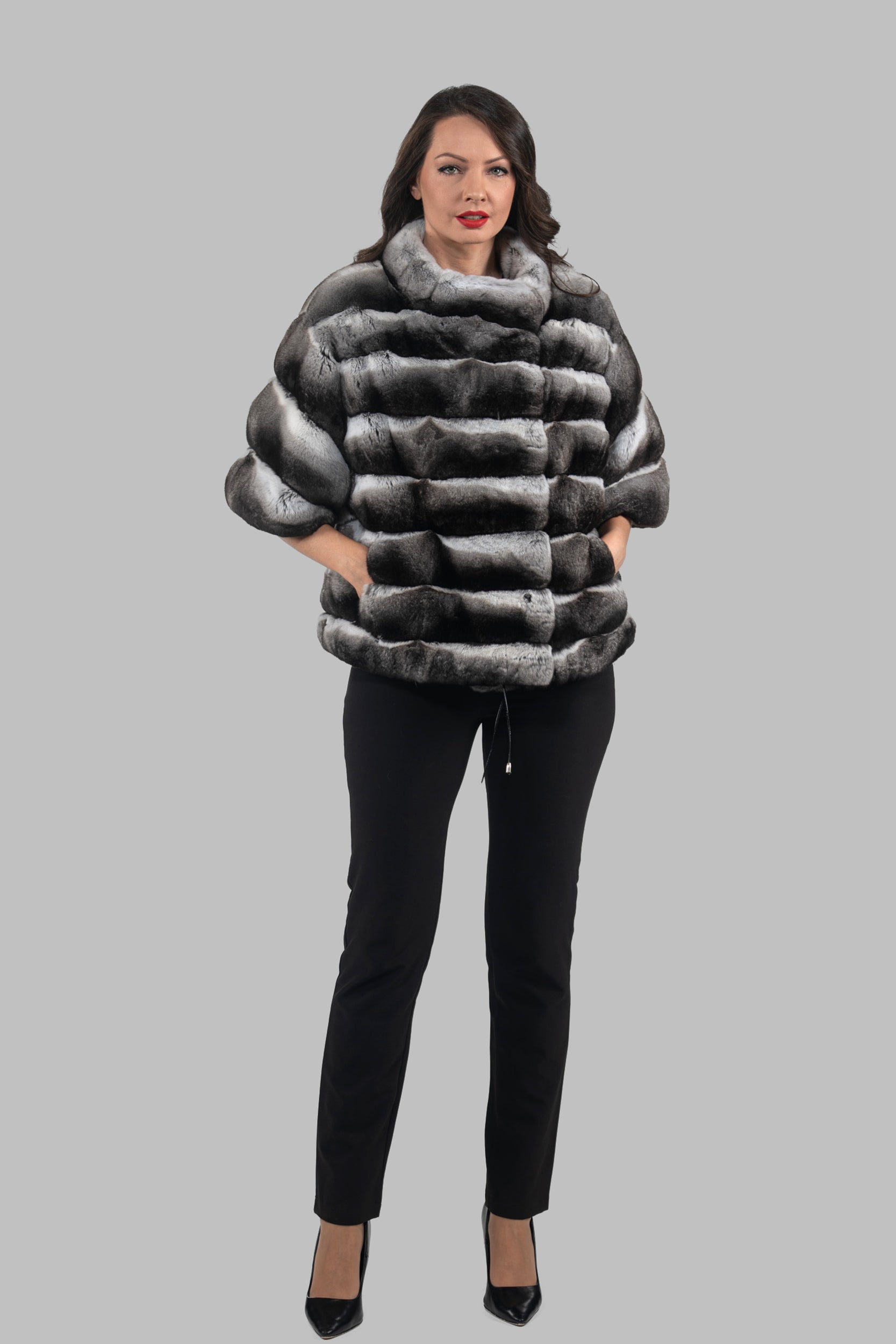 Chinchilla Jacket with Stand Collar and Short Sleeves P/K13C139