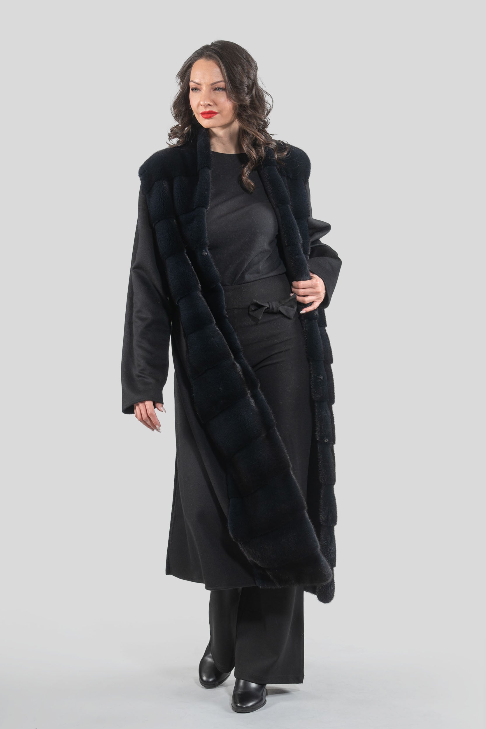 Black Cashmere Coat with Mink Trim 17c8003