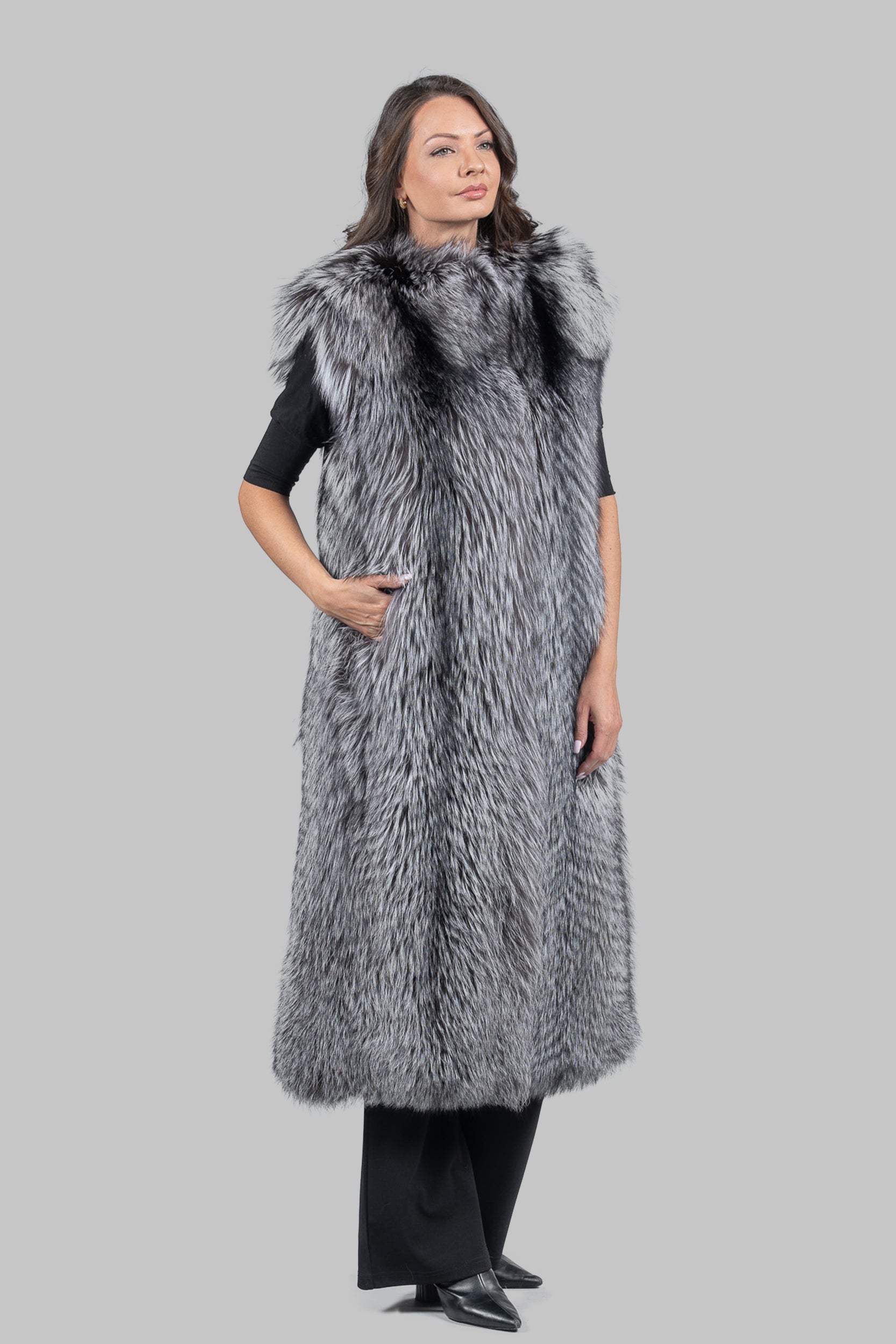 Arizante Full-Length Fox Fur Vest L/O13C519