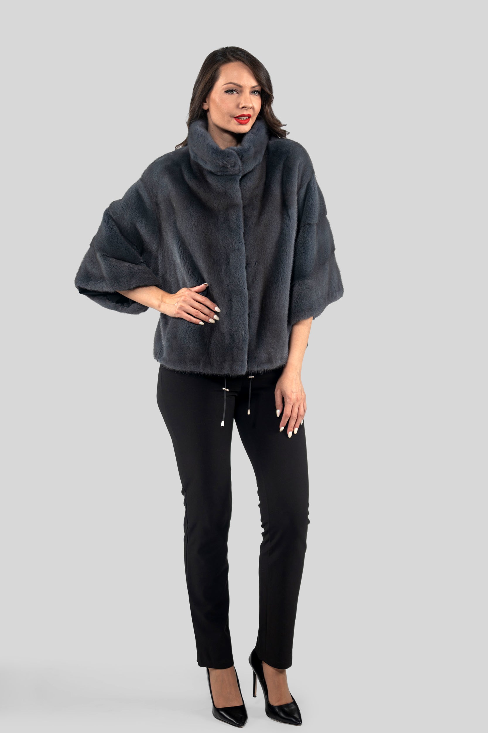 Asphalto Mink Jacket with Stand Collar and Short Sleeves L/O13C138