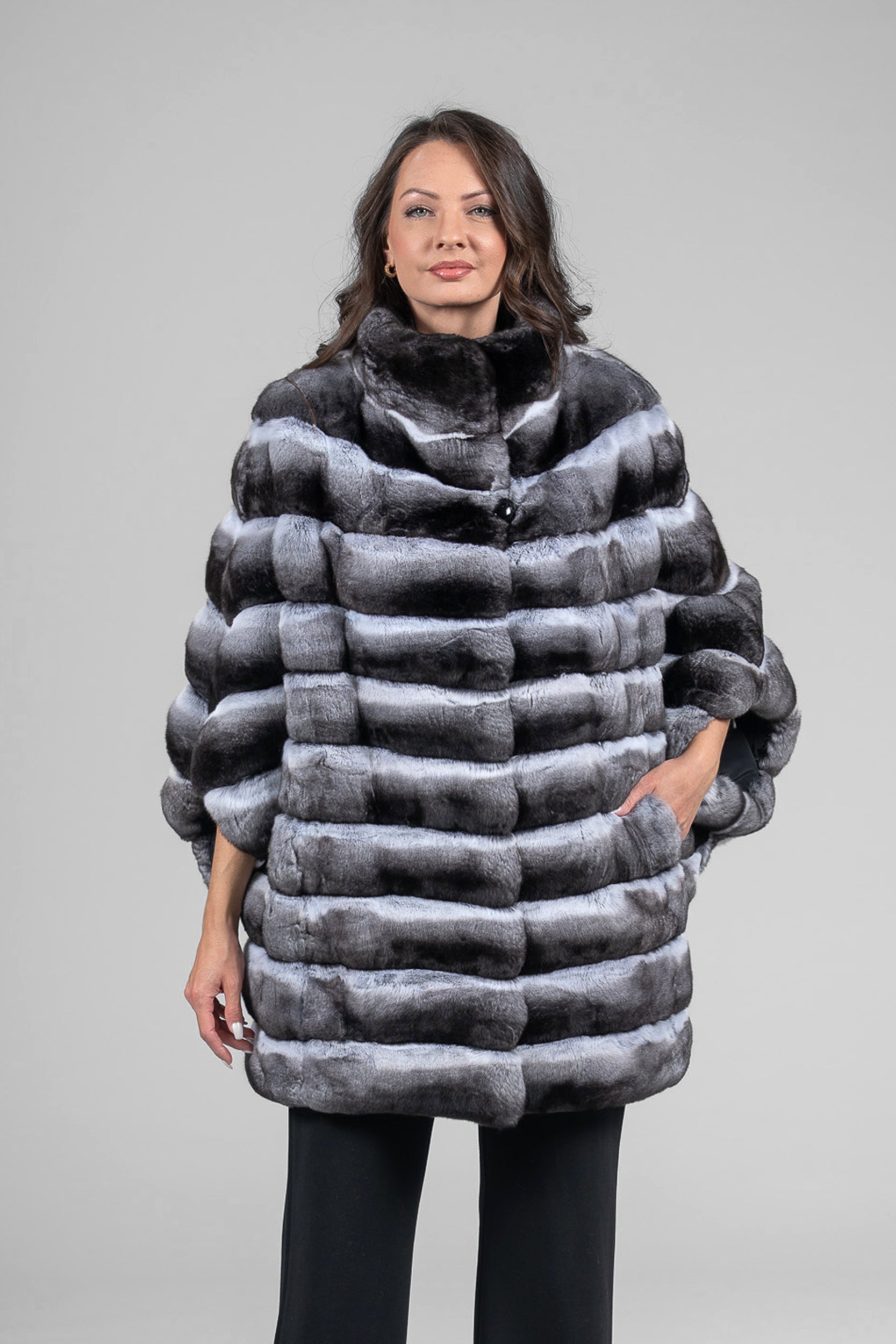 Natural Chinchilla Cape with Stand Collar P/K13C959