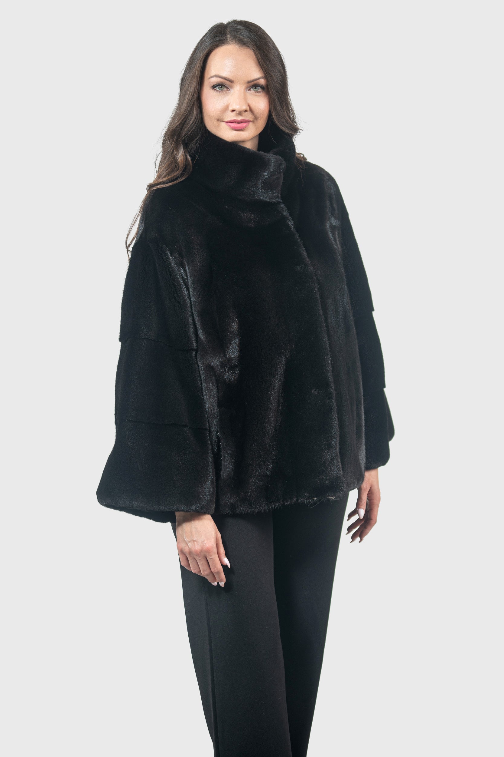 Black Mink Jacket with Stand Collar and Short Sleeves L/O13C138