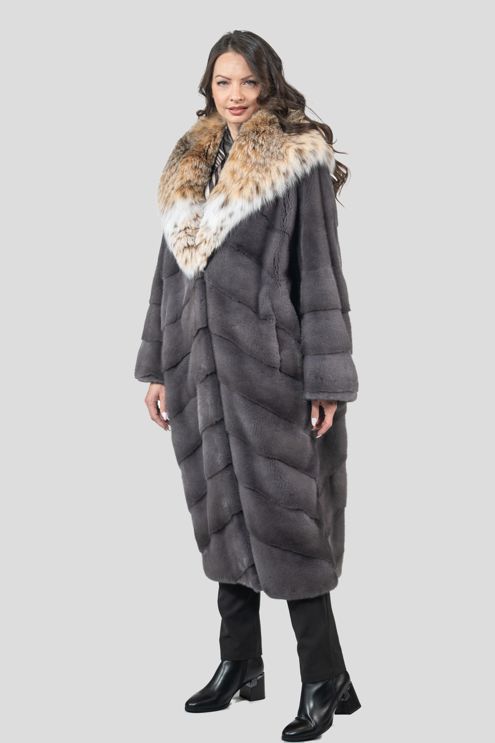 Grey Moon Mink Coat with Bobcat Hood A/K13C850