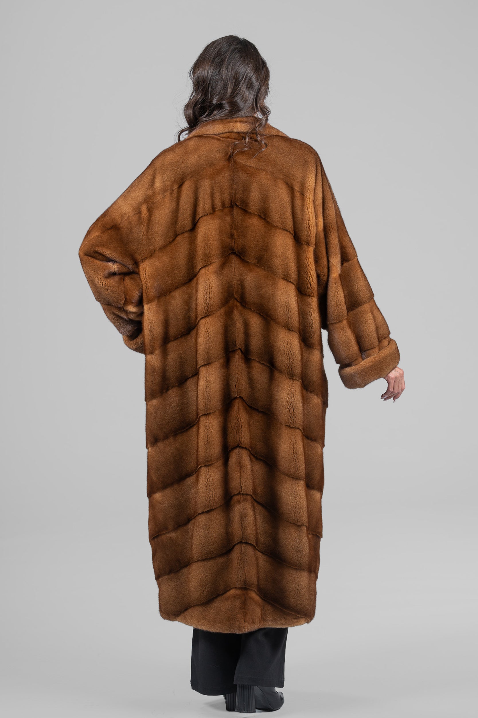 Gold Mink Coat with Notch Collar A/K13C848GS20