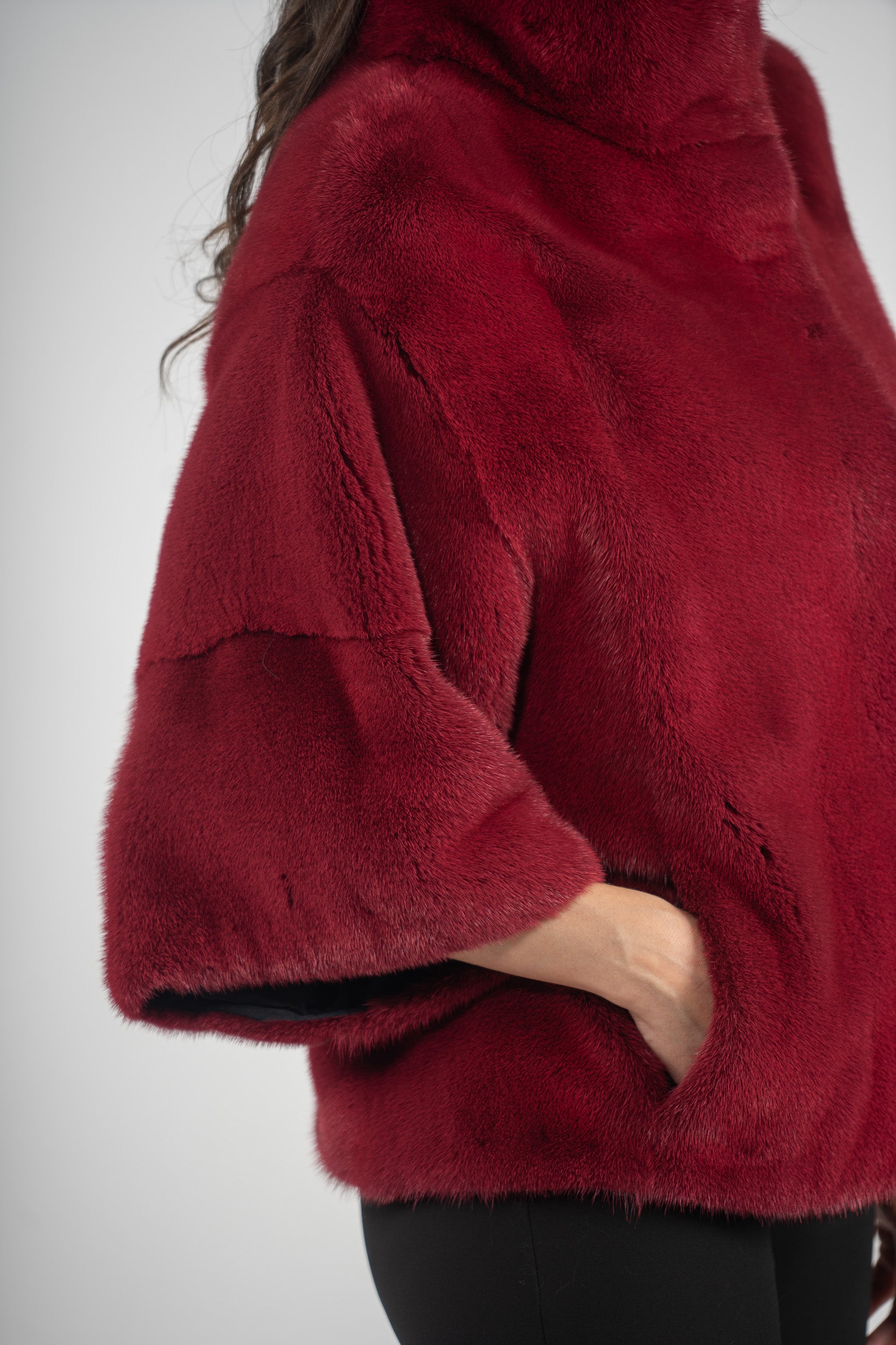 Cerise Mink Jacket with Stand Collar and Short Sleeves L/O13C138