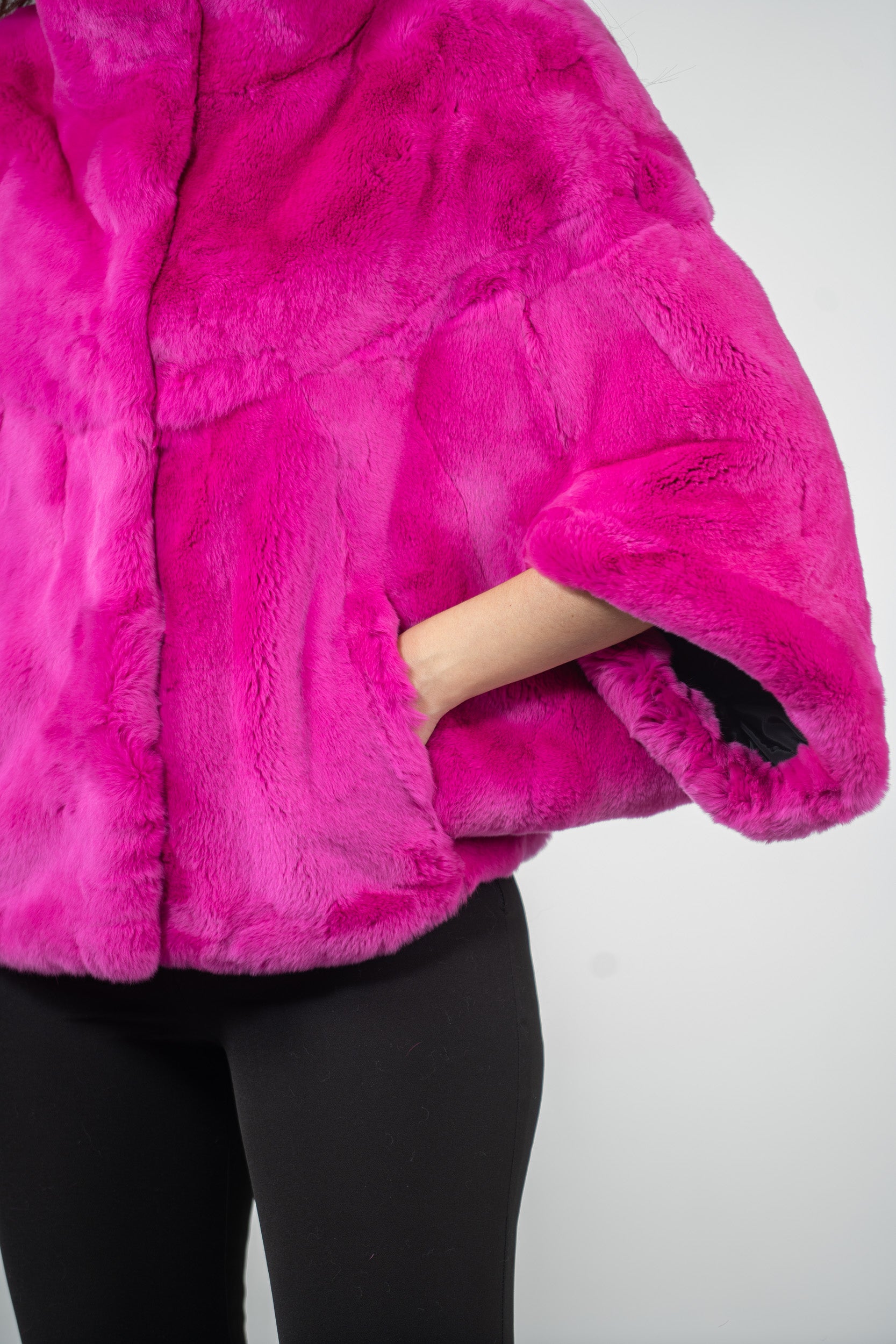 Barbie Pink Rex Rabbit Cape 1009