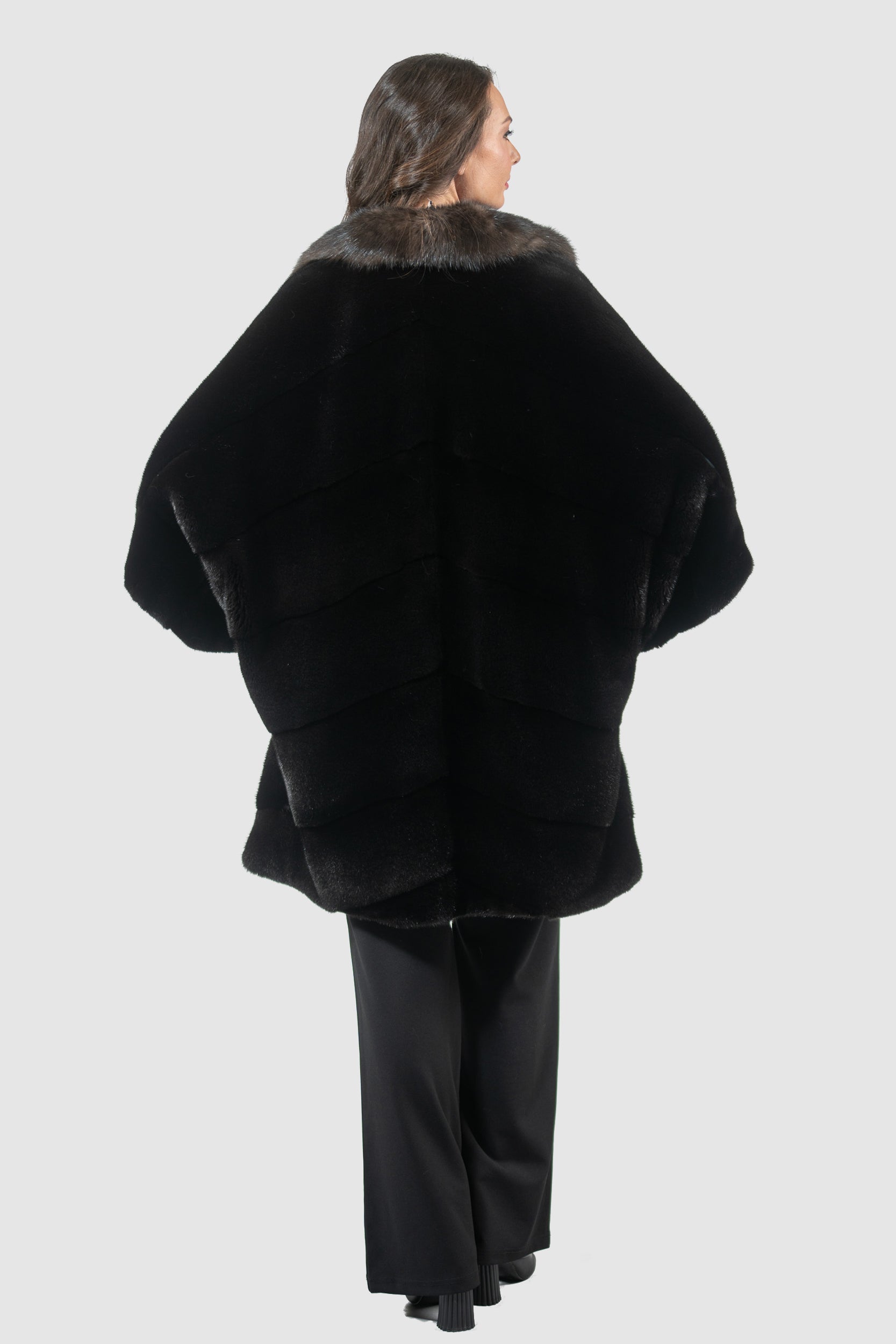 Blackglama Mink Cape with Russian Sable Notch Collar P/K13C929