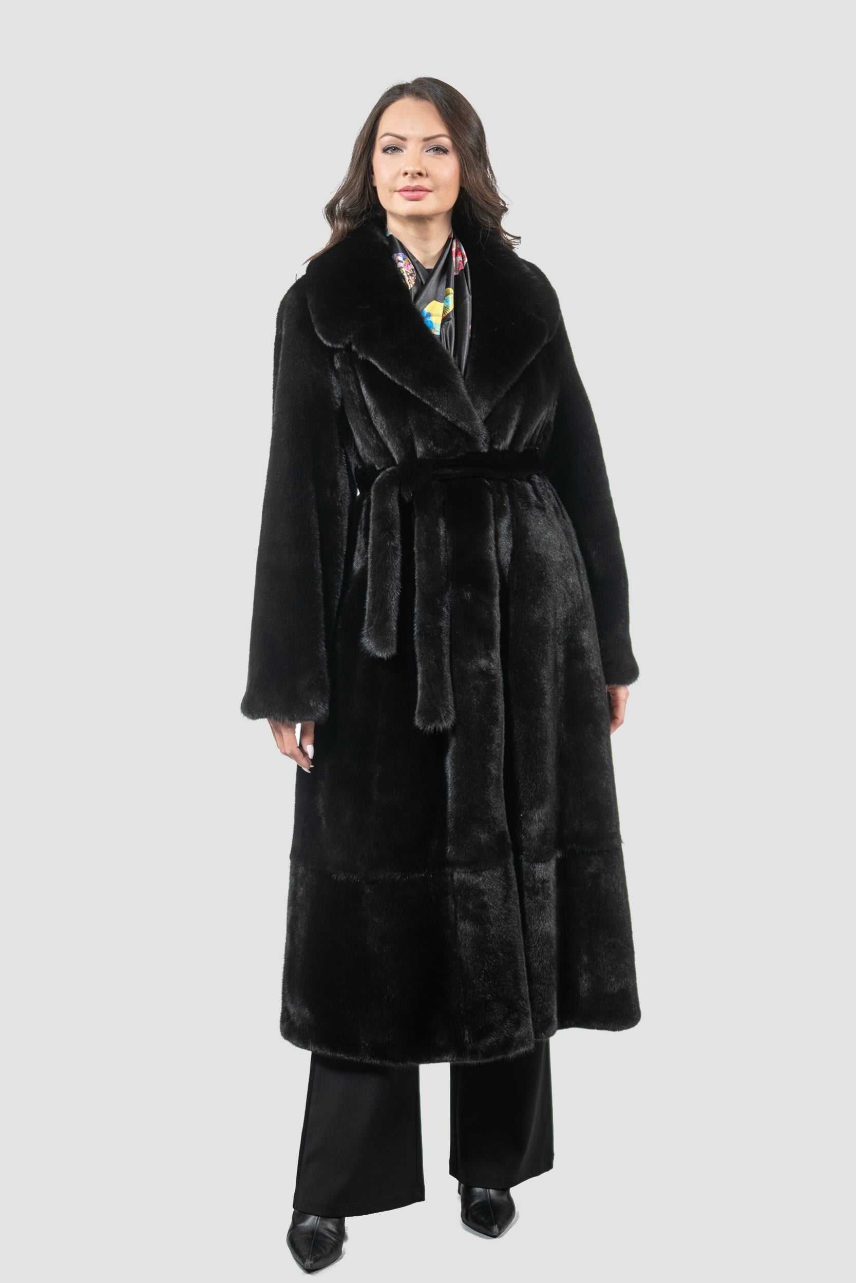 Blackgalama Mink Coat with Notch Collar S/S690S23