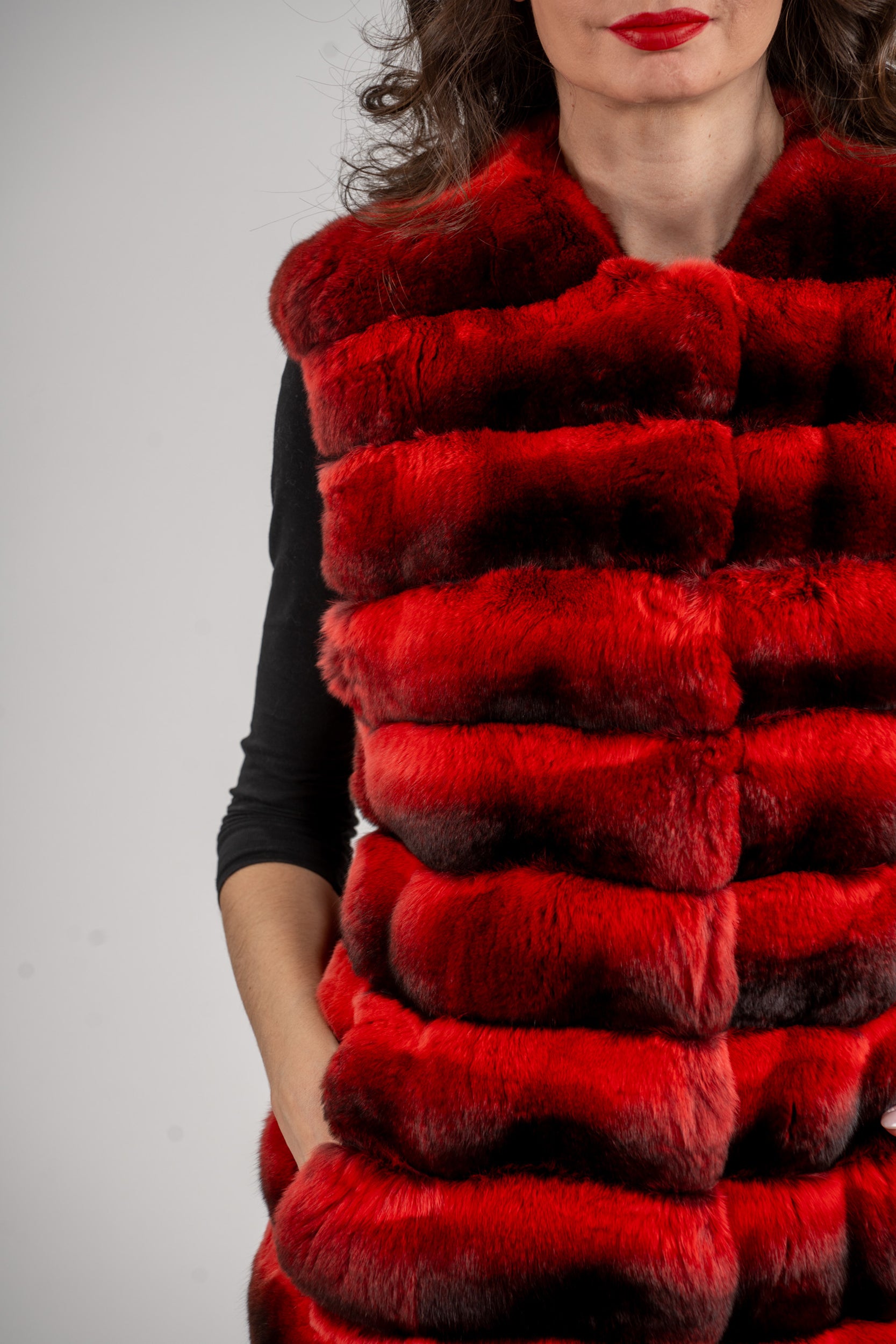 Collarless Crimson Red Chinchilla Vest P/K13C519