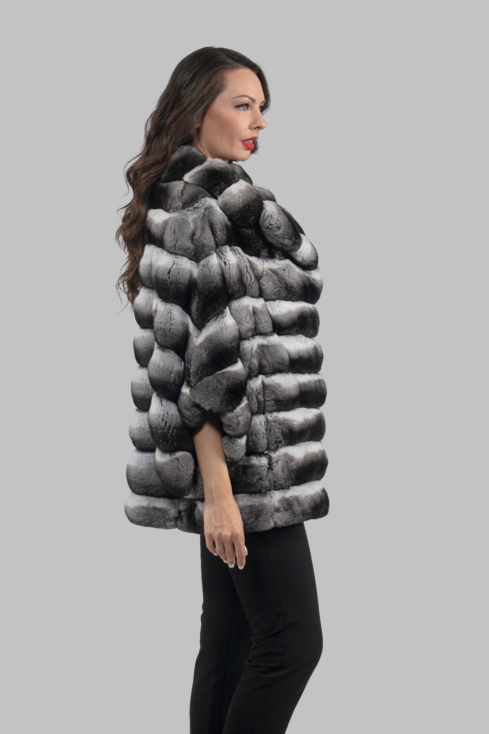Chinchilla Cape with Notch Collar P/K929