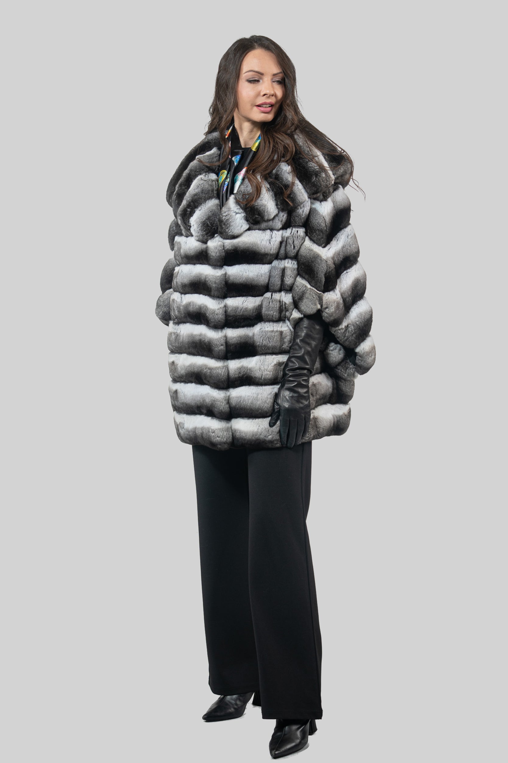 Chinchilla Hooded Cape P/K13C949