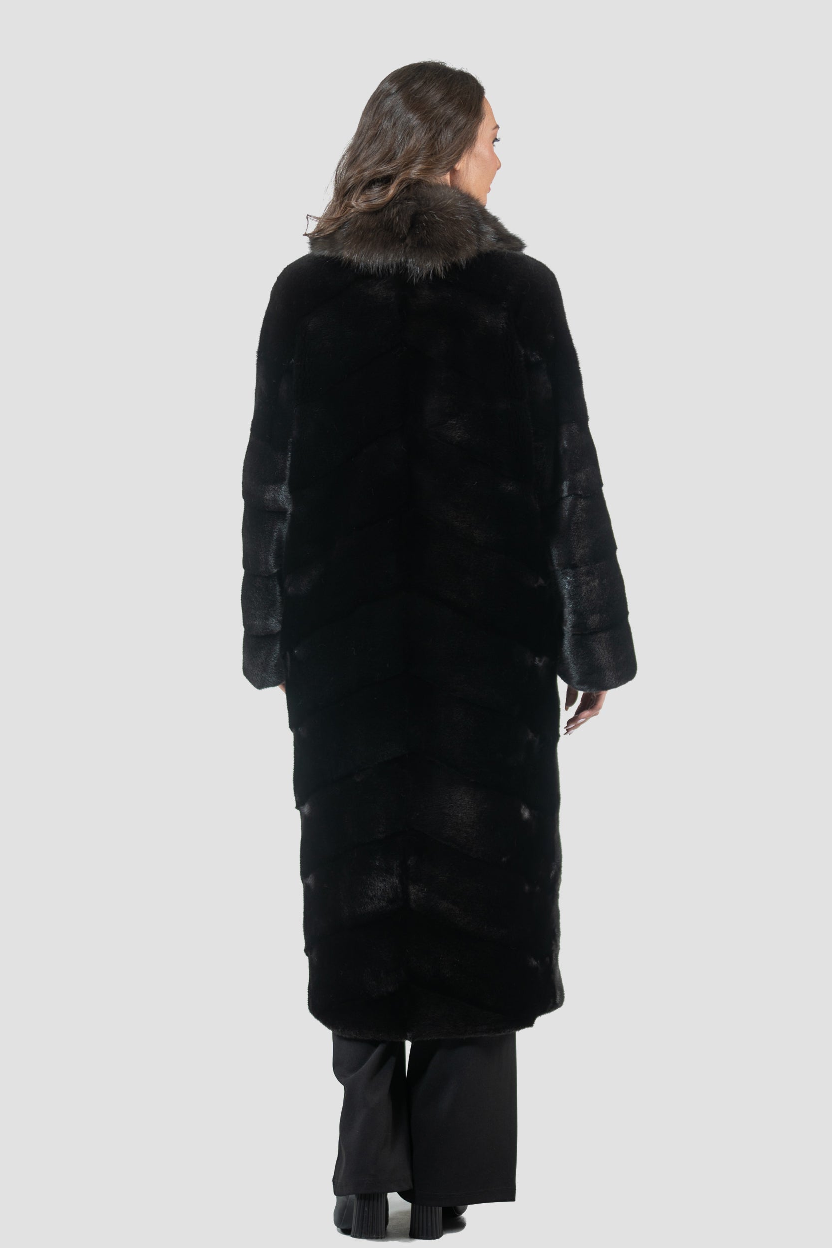 Blackglama Mink Coat With Russian Sable Trim A/K22C15