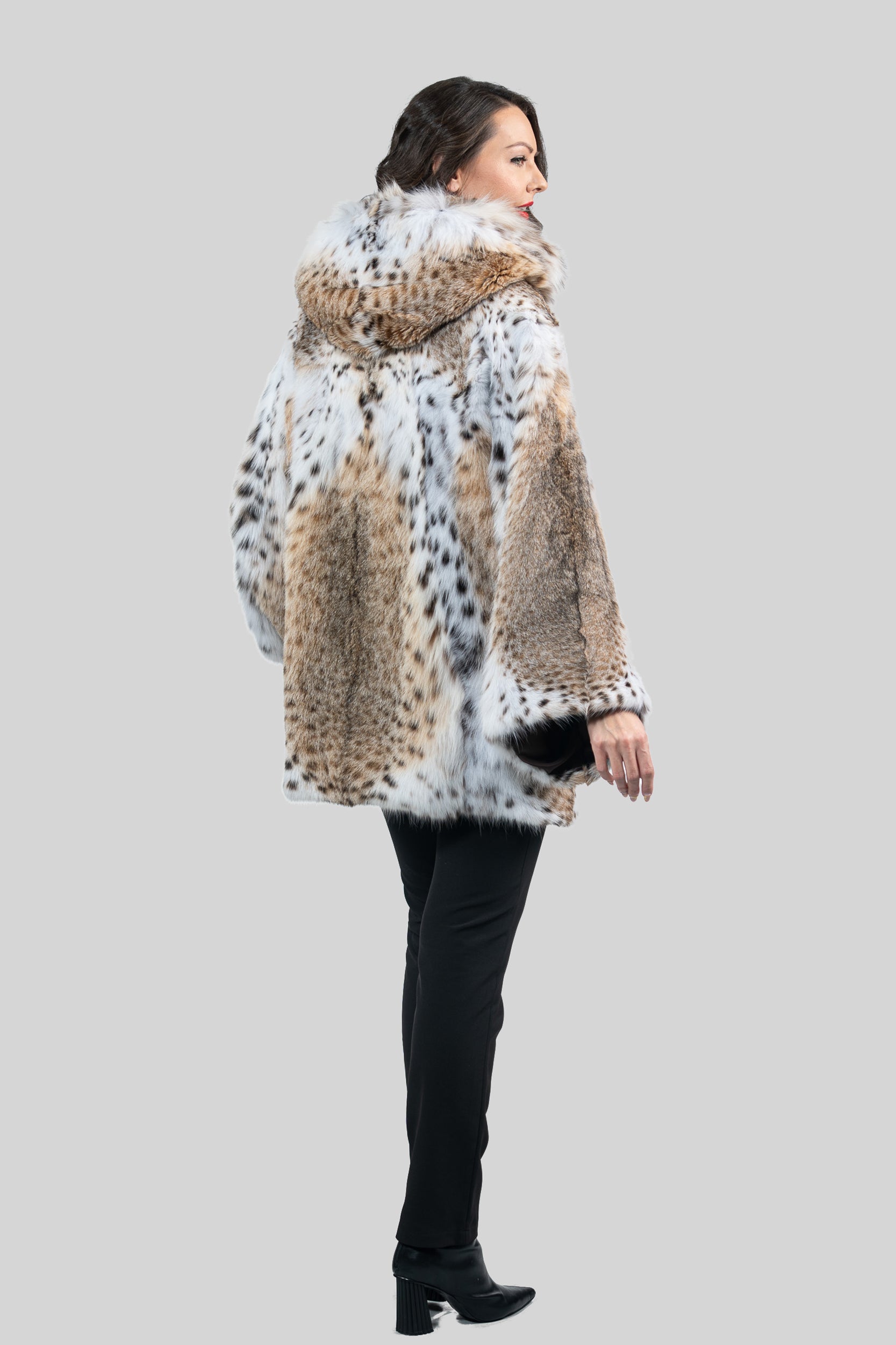 Bobcat Hooded Cape 13C949H