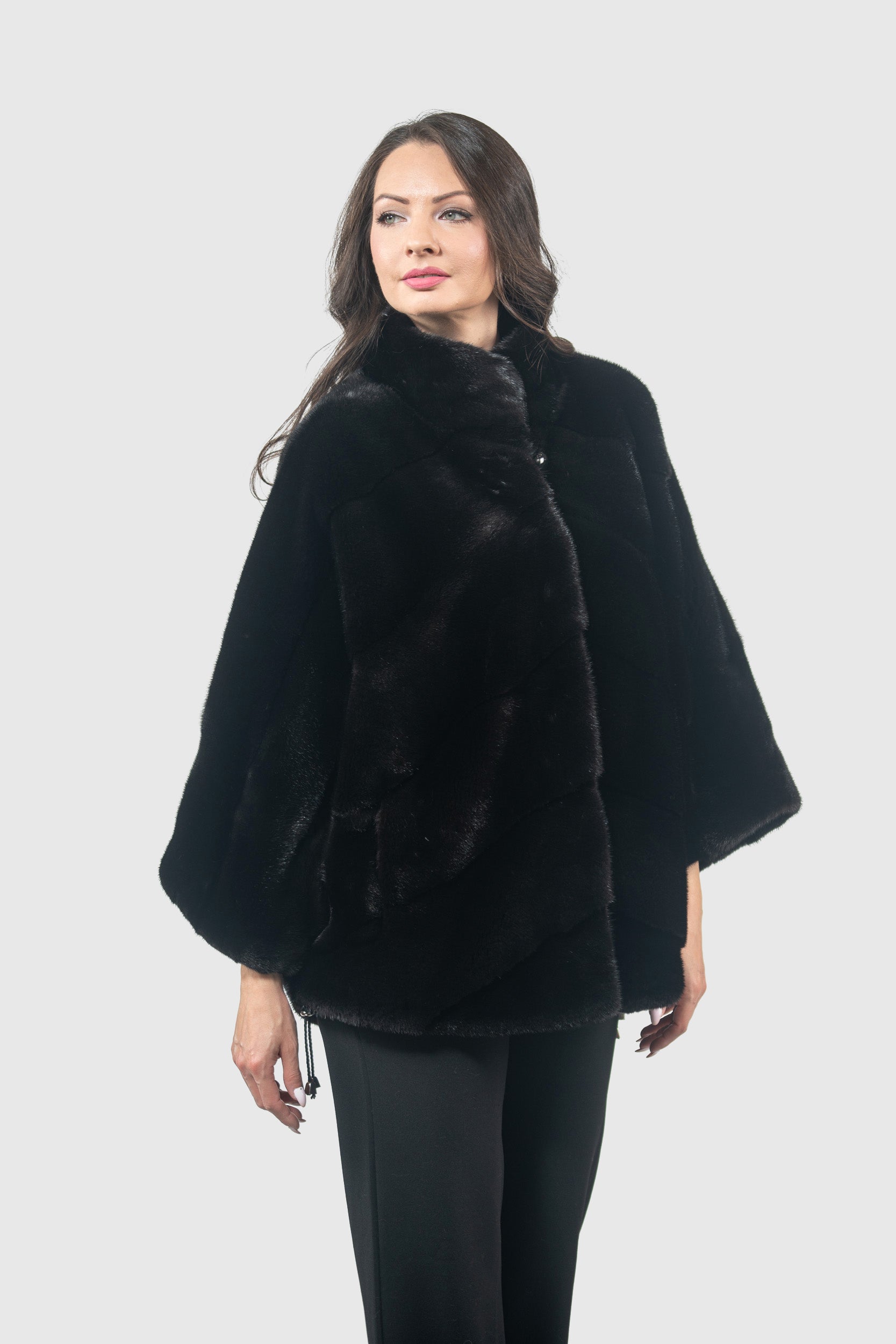 Blackglama Mink Cape A/KR6