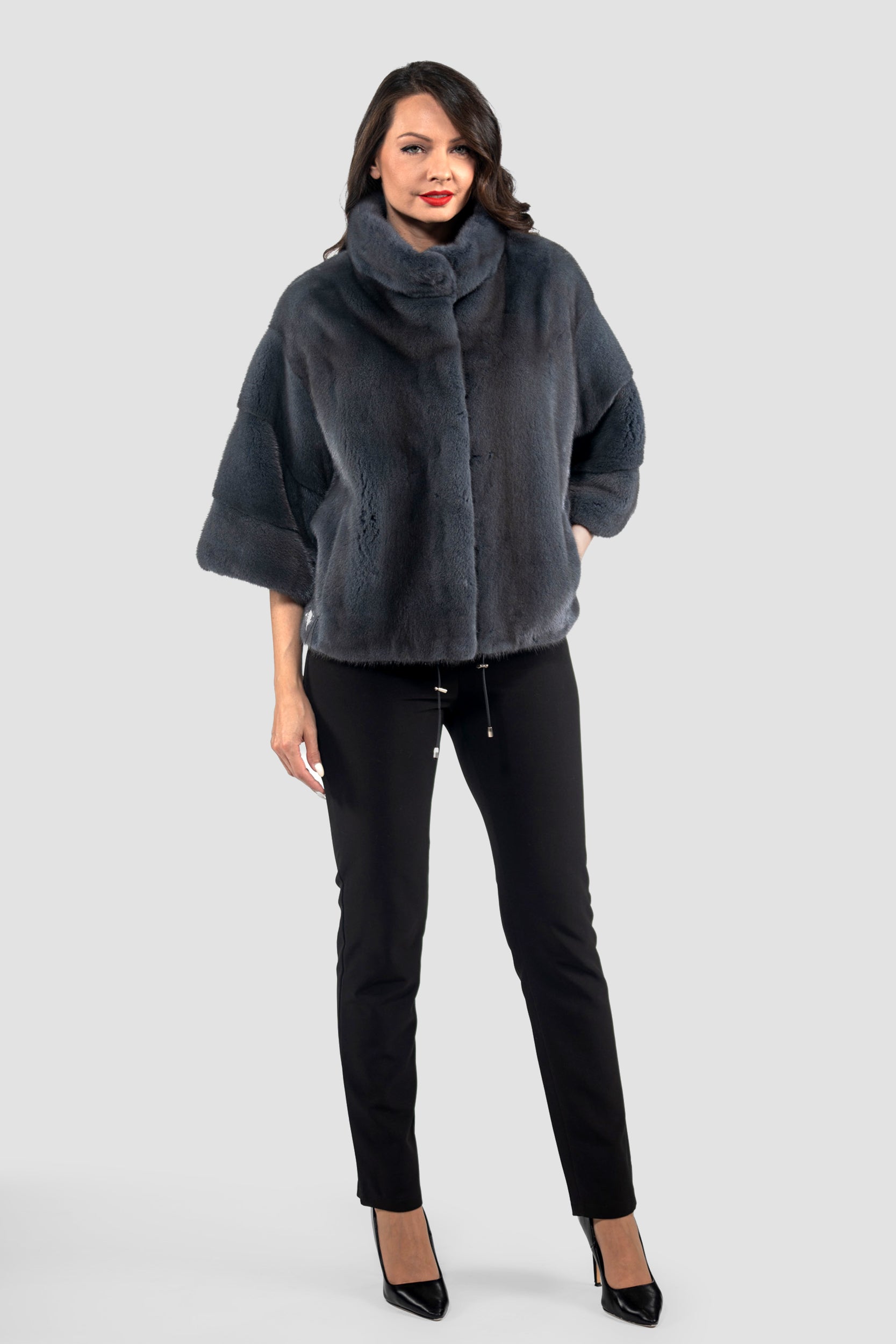 Asphalto Mink Jacket with Stand Collar and Short Sleeves L/O13C138