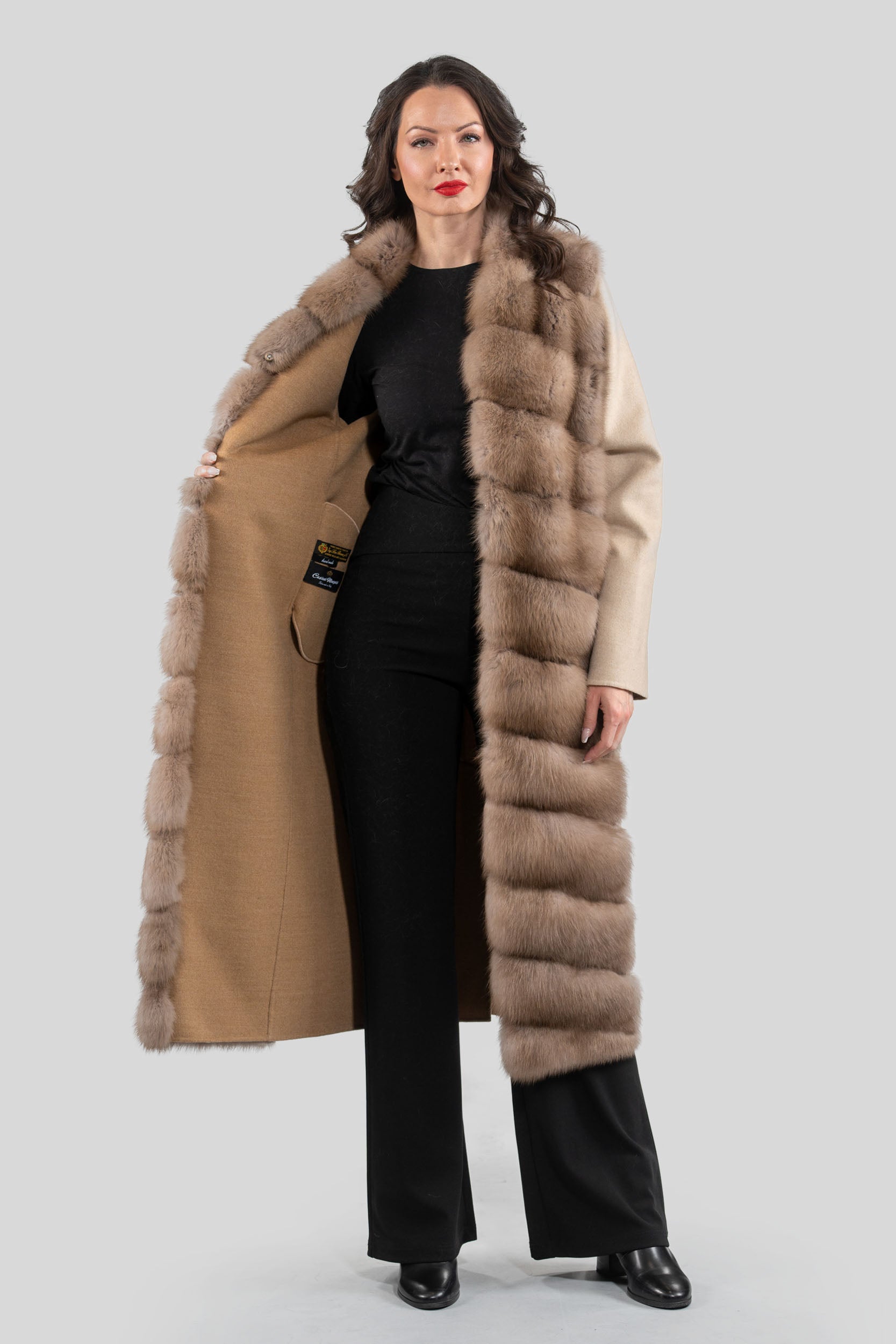 Coat in Ecru Beige Cashmere with Baumarten Trim 17c8003
