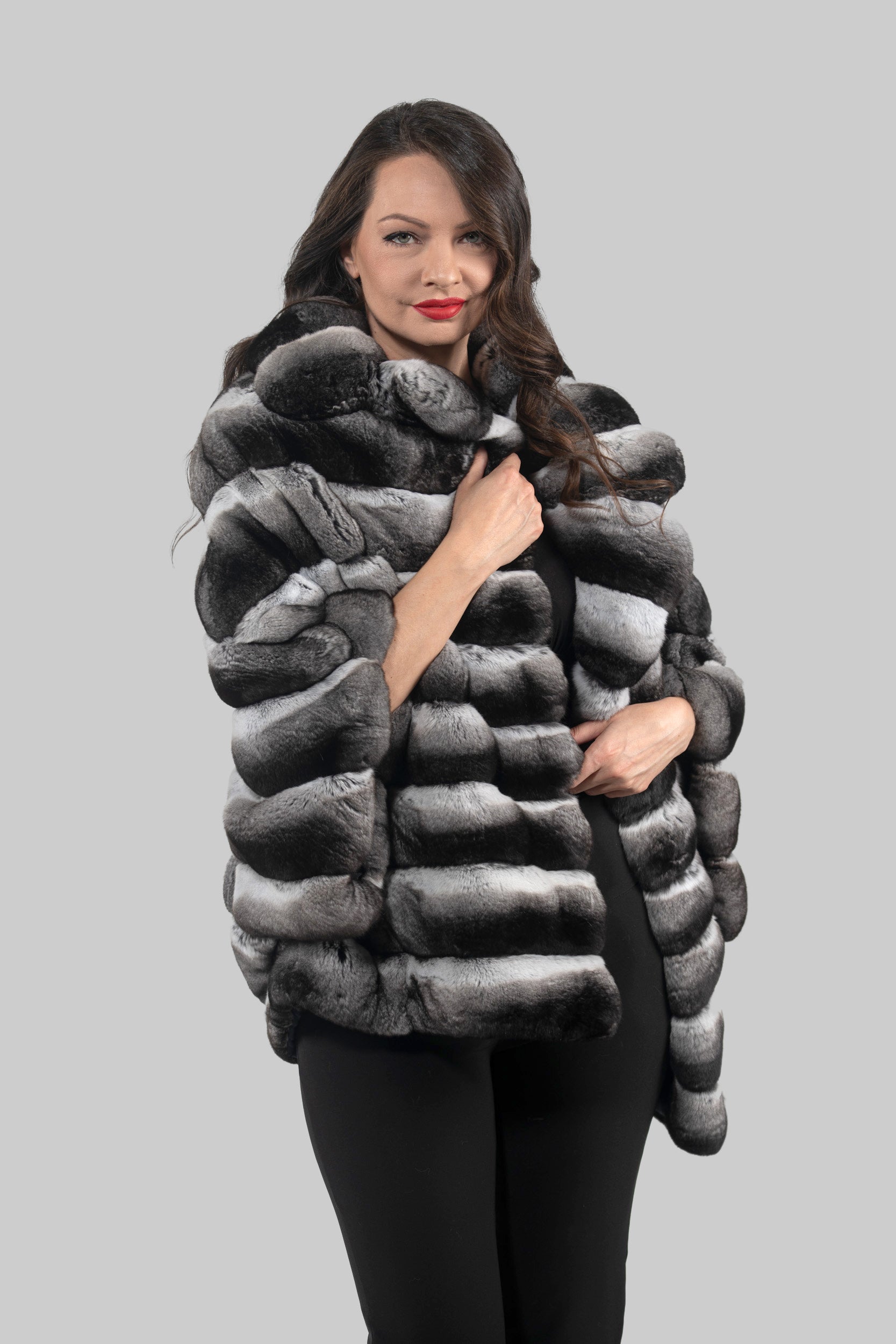 Chinchilla Cape with Notch Collar P/K929