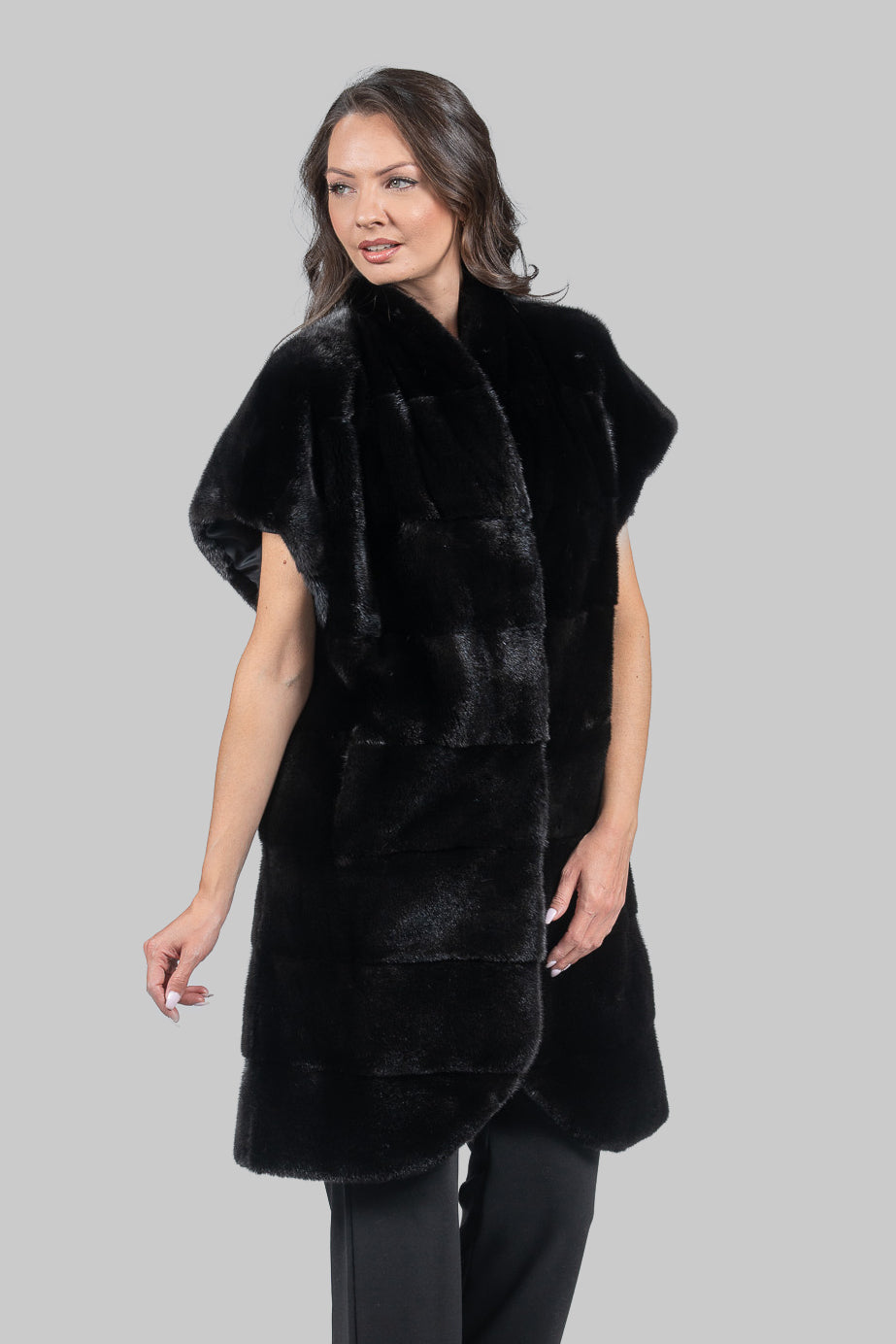 Collarless Blackglama Mink Vest P/K22C290