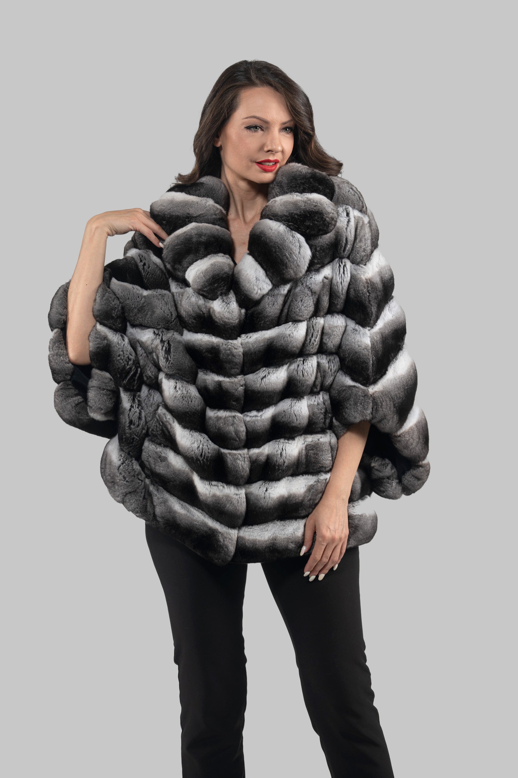 Chinchilla Cape with Notch Collar P/K929