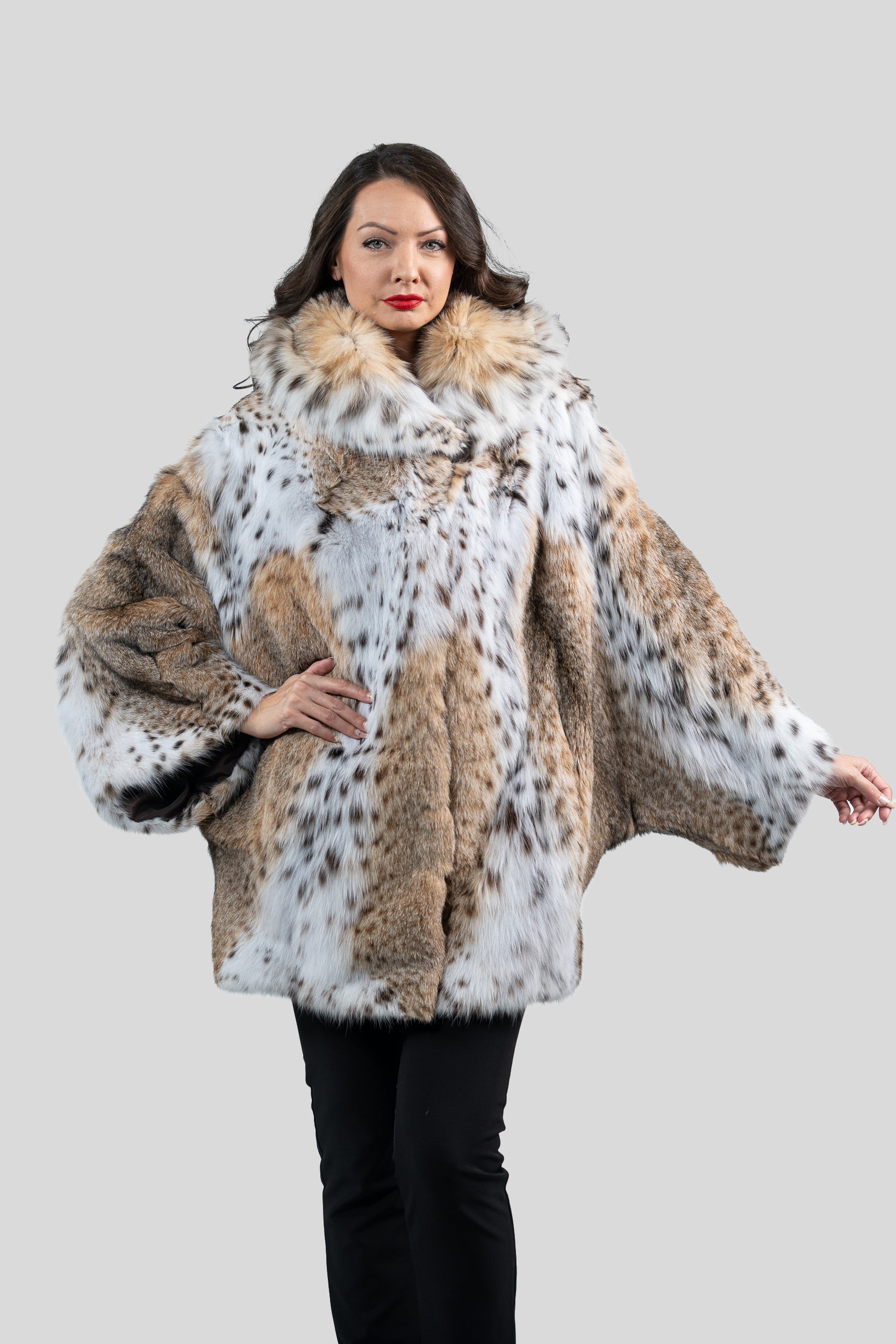 Bobcat Hooded Cape 13C949H