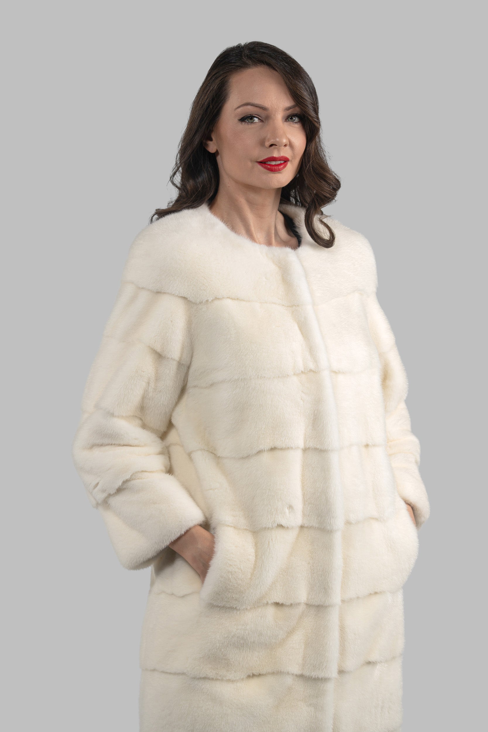 Collarless Pearl G/W Mink Coat 13C520