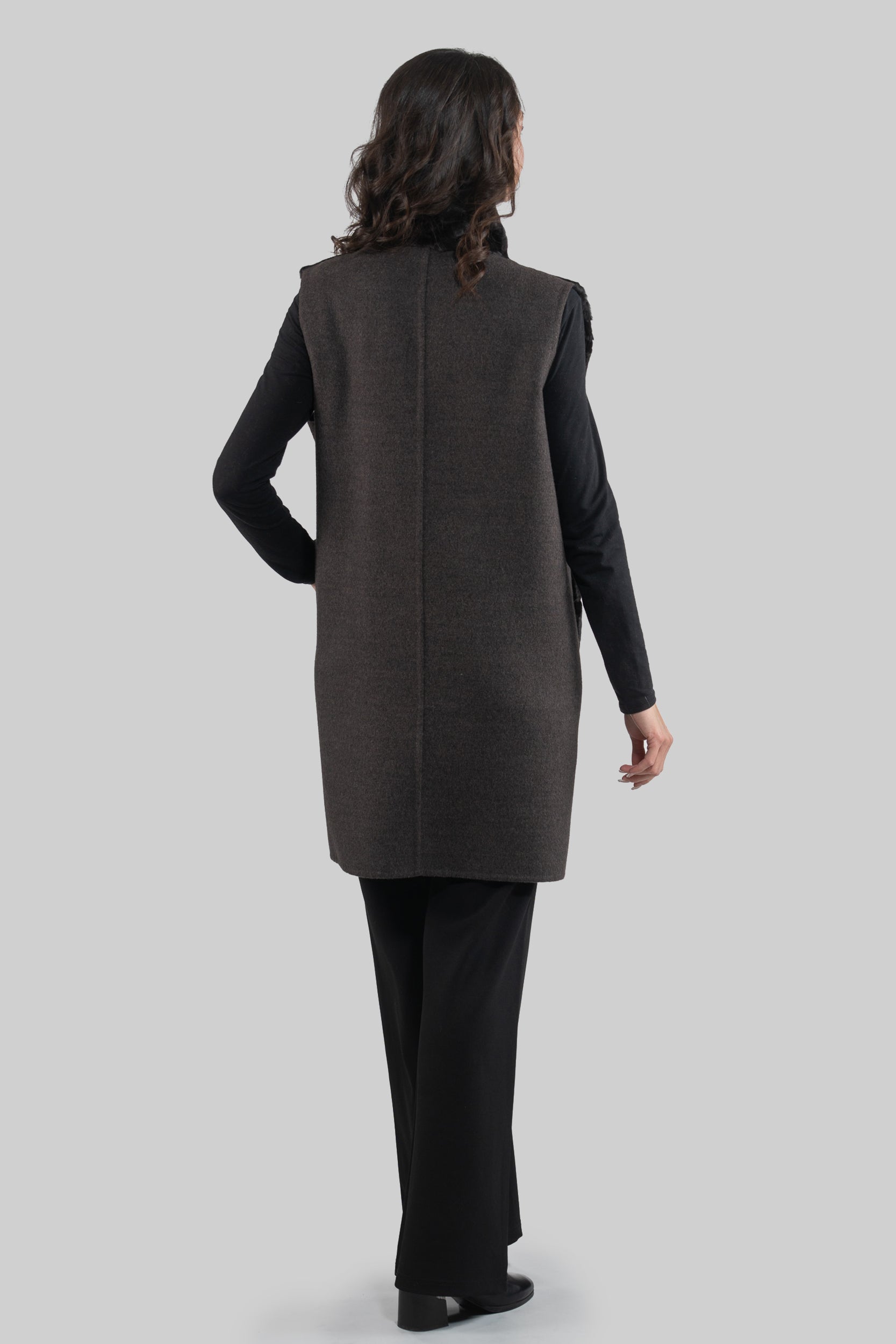 Grey Cashmere Vest with Swakara Fur Trim 17C8003