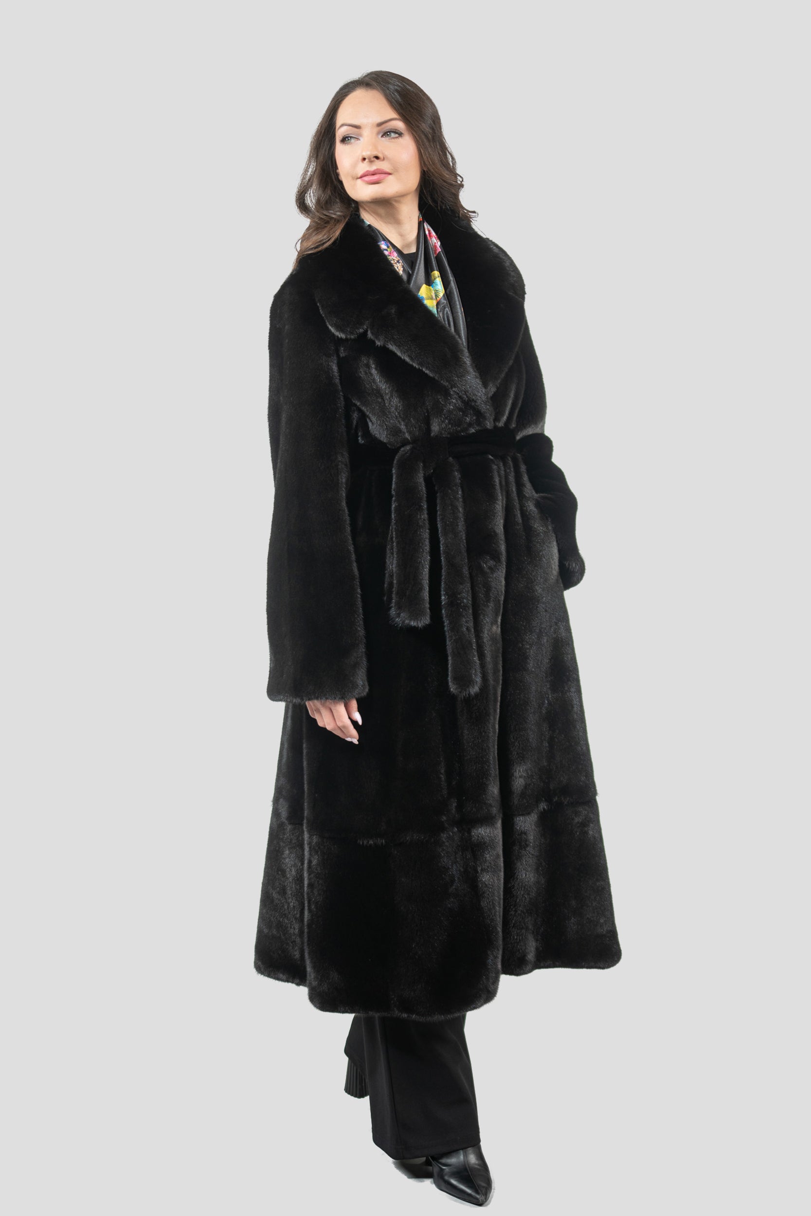 Blackgalama Mink Coat with Notch Collar S/S690S23