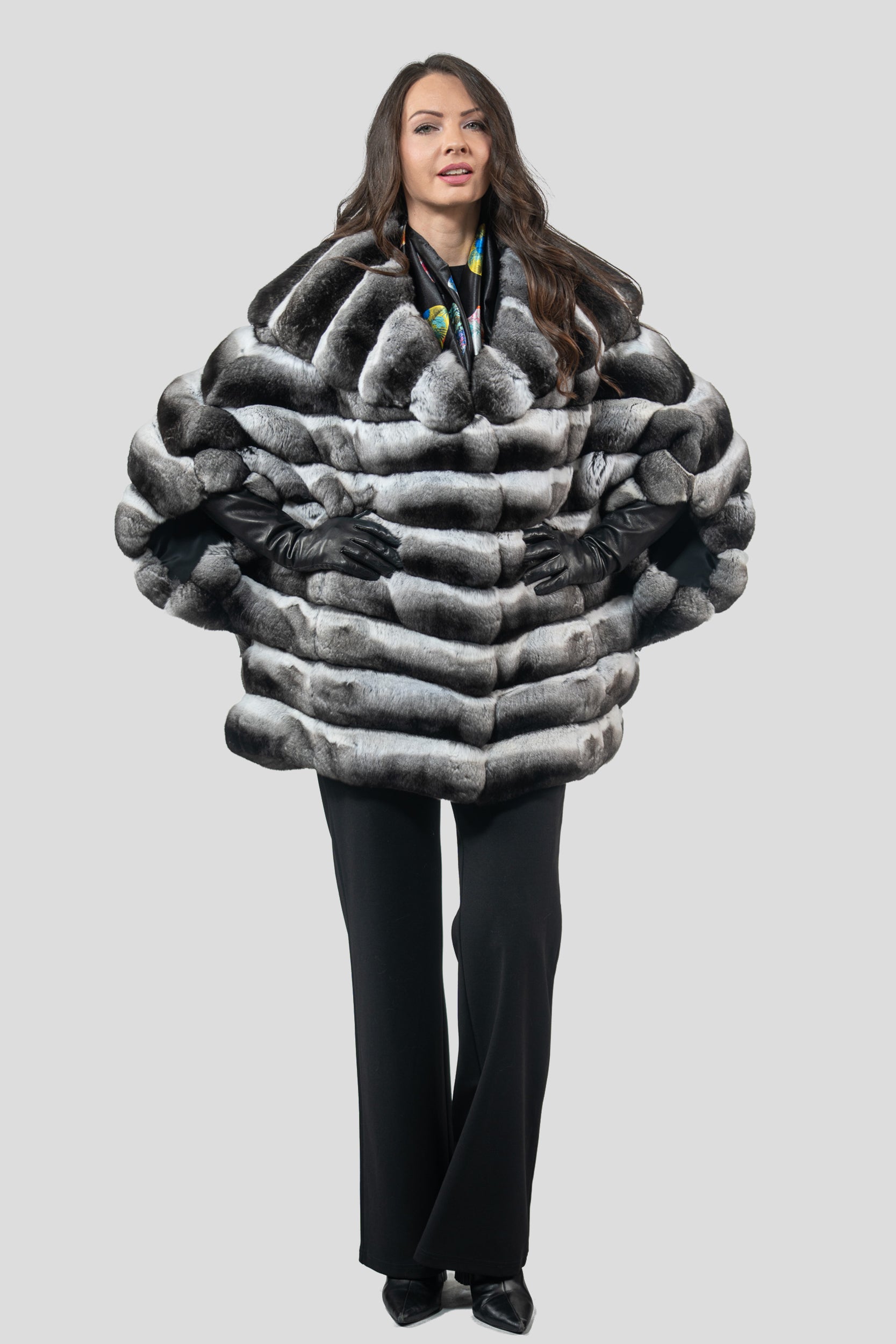 Chinchilla Hooded Cape P/K13C949