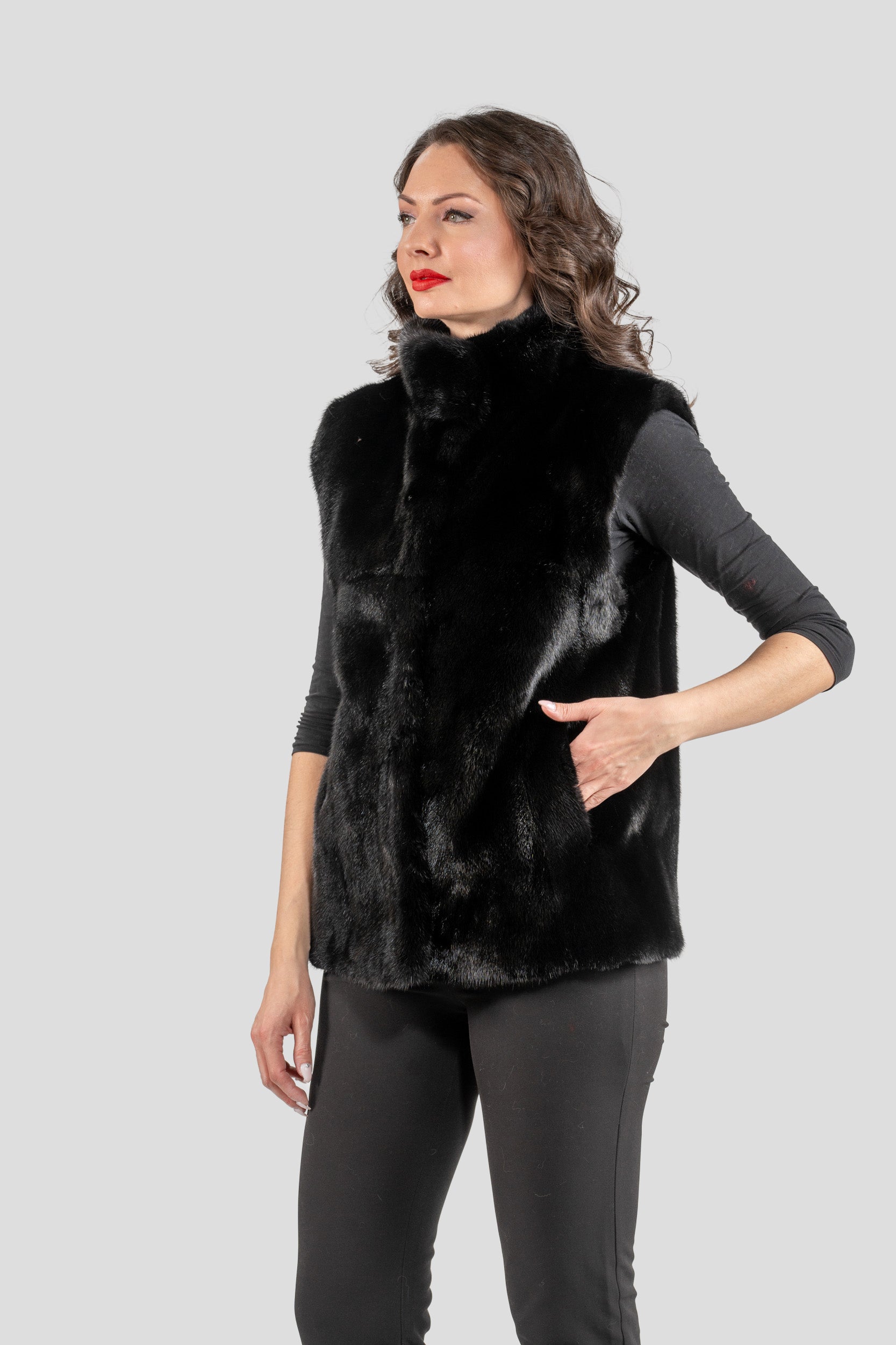 Female Blackglama Mink Short Vest With Stand Collar L/O13c519g530