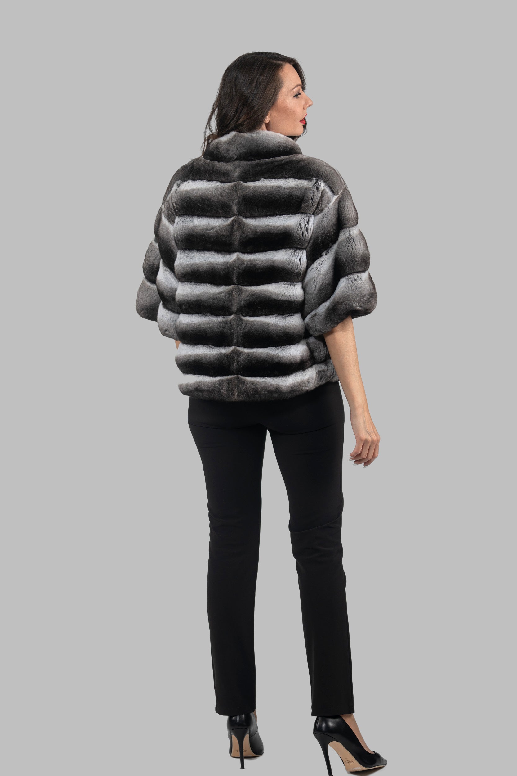 Chinchilla Jacket with Stand Collar and Short Sleeves P/K13C139