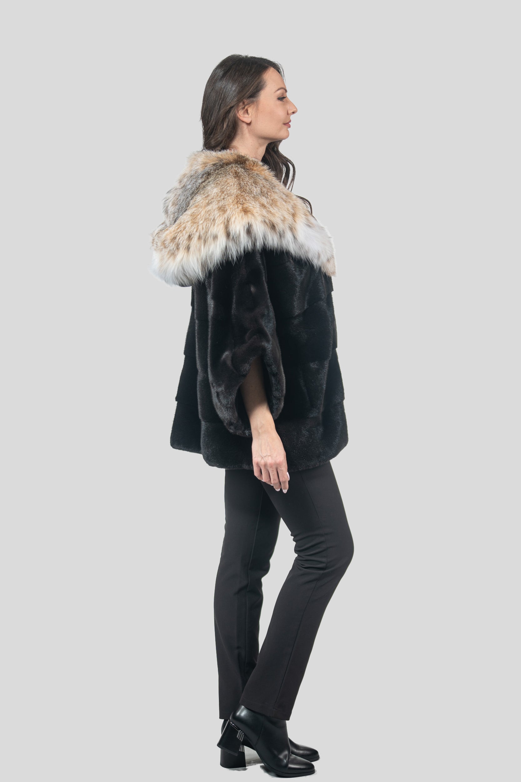 Blackglama Mink Hooded Cape with Bobcat Trim P/K13C949