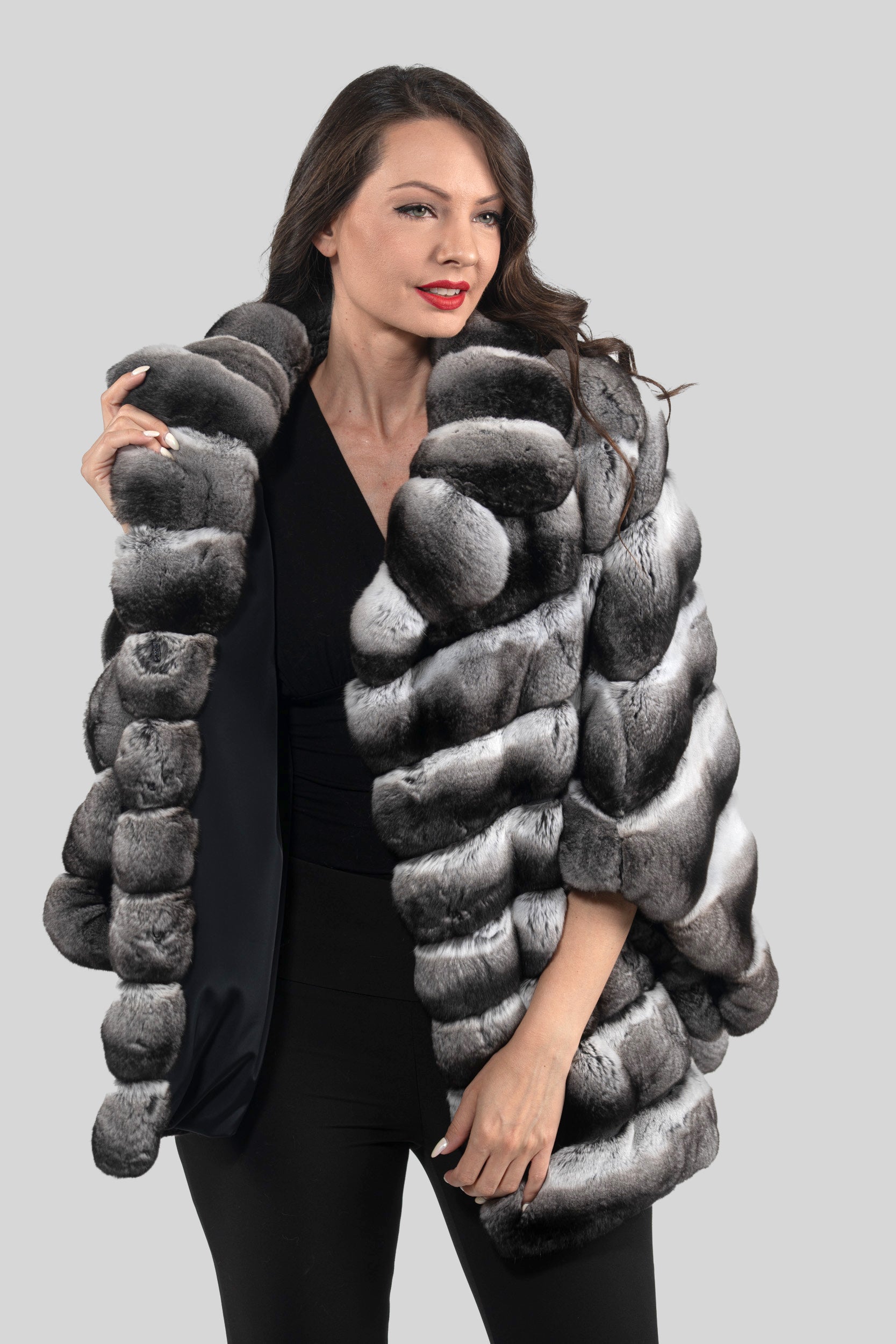 Chinchilla Cape with Notch Collar P/K929